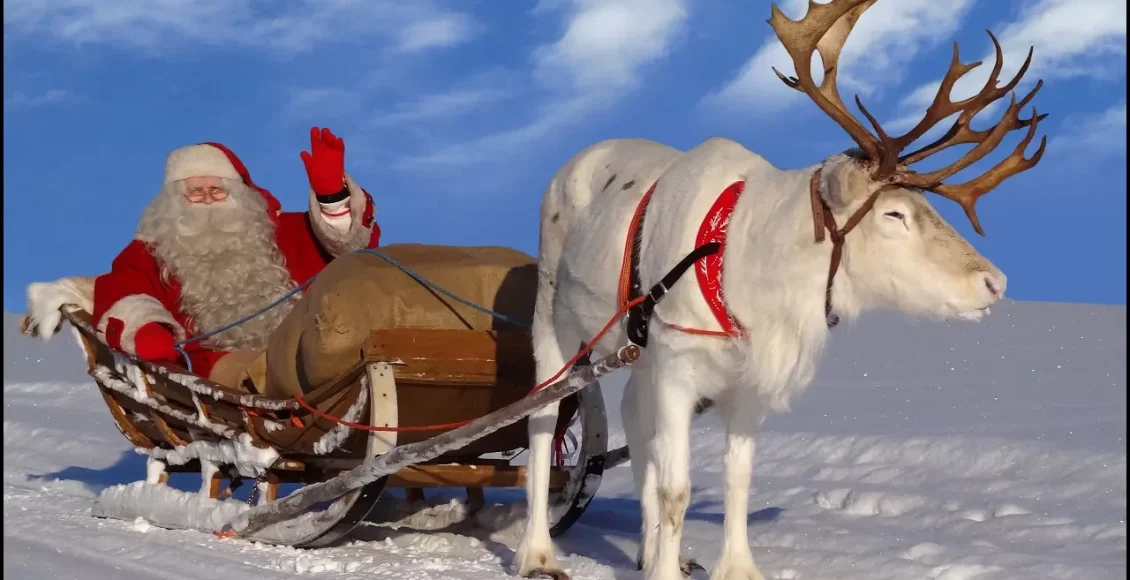 سورتمه سواری جادویی همراه با گوزن بابانوئل
